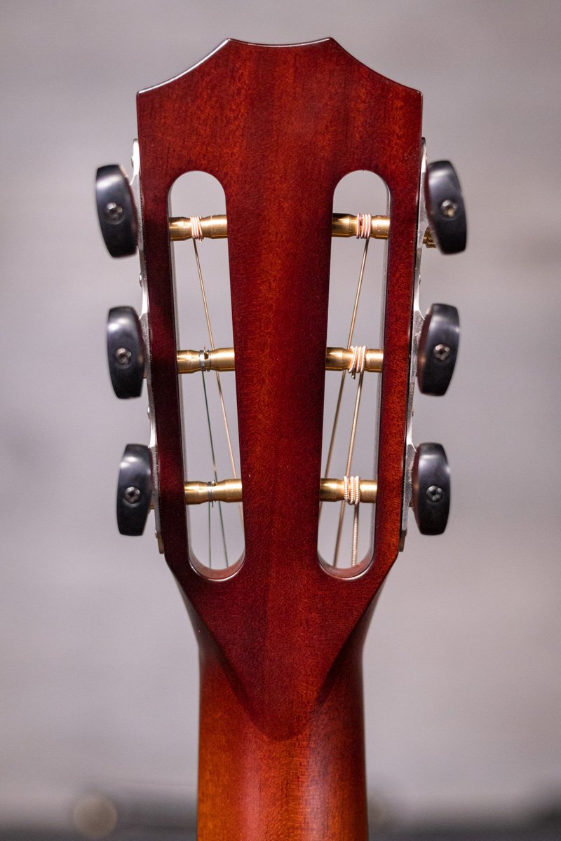 Taylor K22ce 12-Fret Grand Concert Acoustic/Electric Guitar - Deluxe Hardshell Case