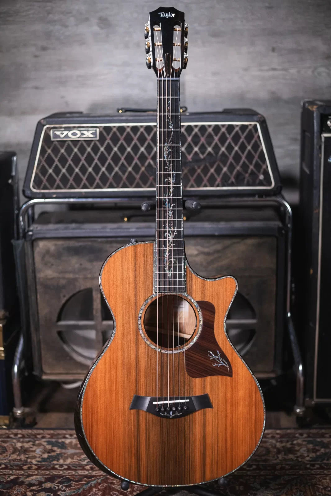 Taylor PS12ce 12-Fret Honduran Rosewood/Sinker Redwood Acoustic Electric Guitar with Deluxe Hardshell Case