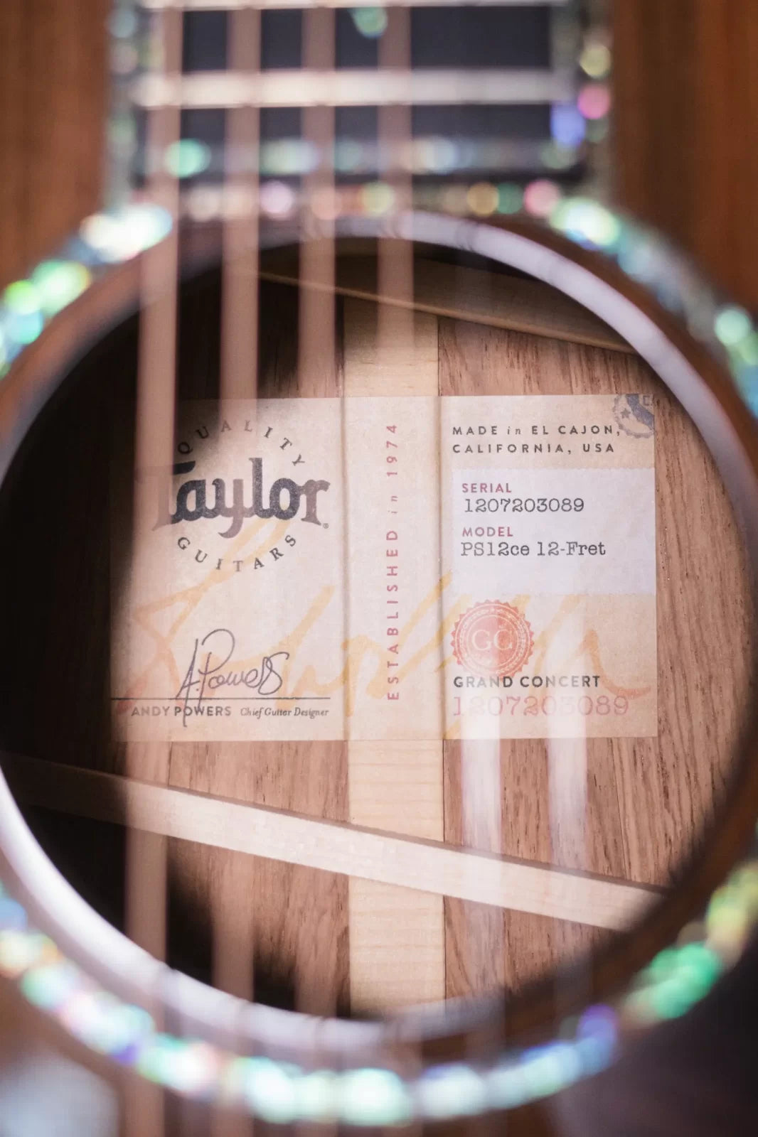 Taylor PS12ce 12-Fret Honduran Rosewood/Sinker Redwood Acoustic Electric Guitar with Deluxe Hardshell Case