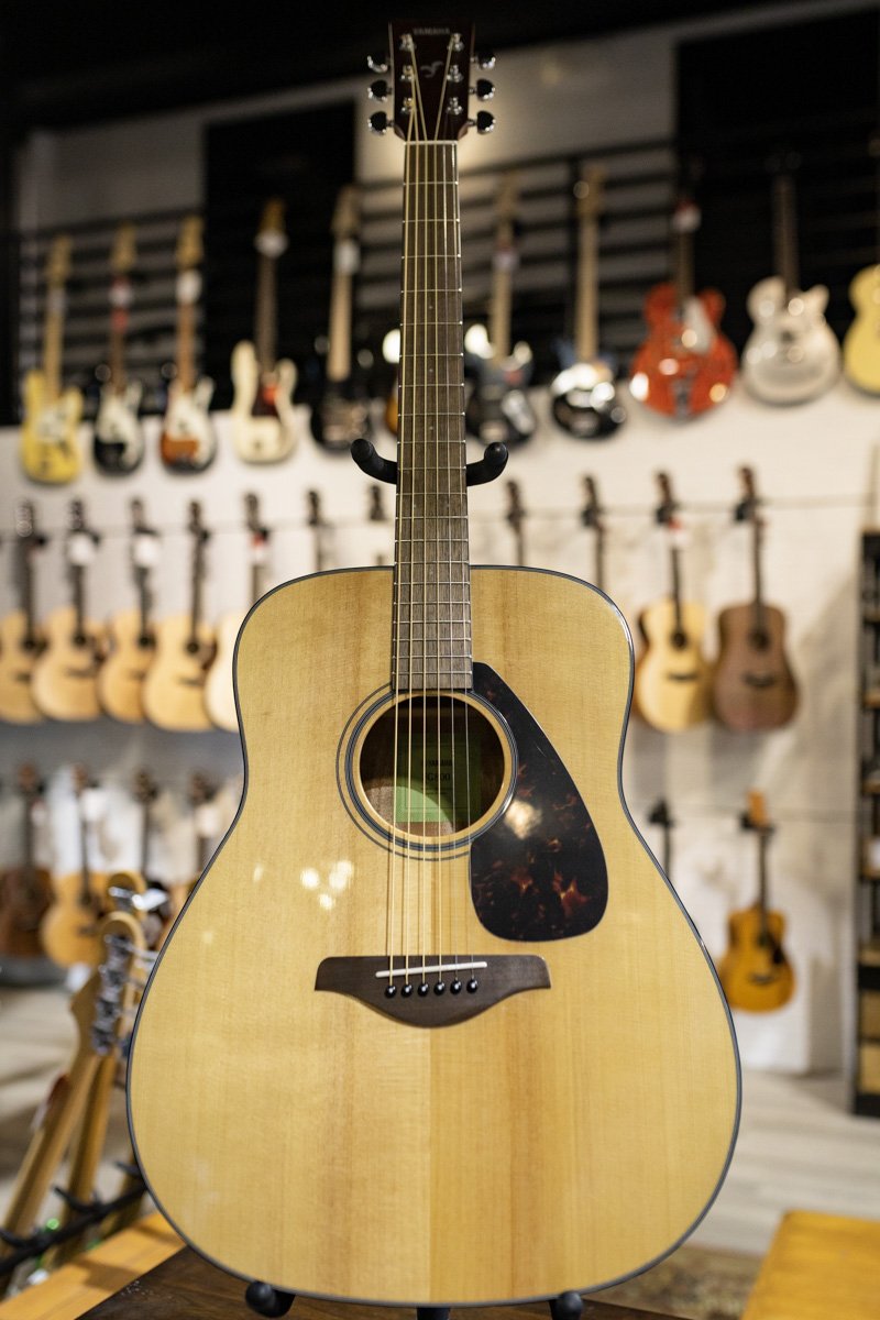 Yamaha FG800J NT Dreadnought Acoustic Guitar - Natural