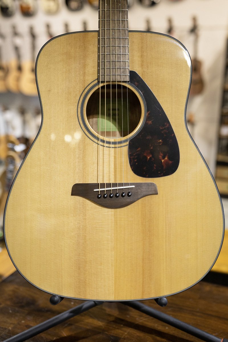 Yamaha FG800J NT Dreadnought Acoustic Guitar - Natural