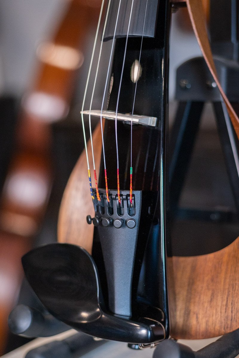 Yamaha 5 String Electric Violin - Black Finish - YEV105BL