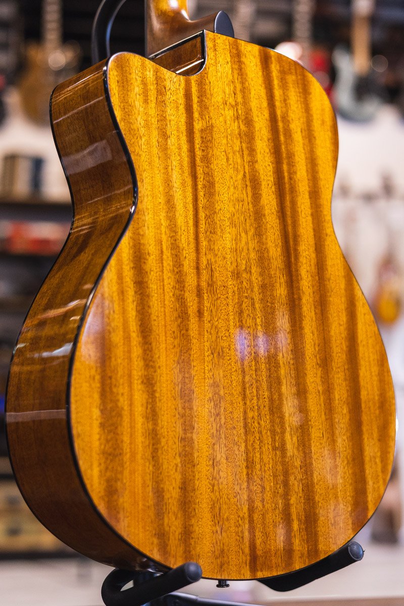 Yamaha FSX800C Small Body Acoustic-Electric Guitar - Natural