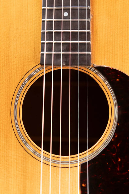 Martin 1962 D-18 Acoustic Guitar with Hardshell Case - Used