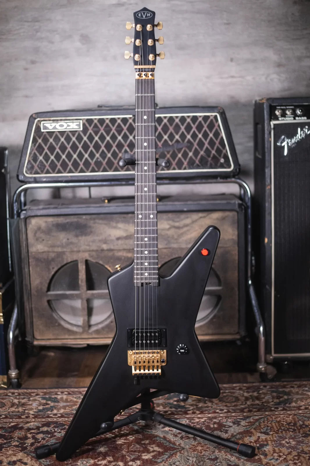 EVH Limited Edition Star, Ebony Fingerboard - Stealth Black with Gold Hardware and Star/Shark Economy Gig Bag - Floor Model
