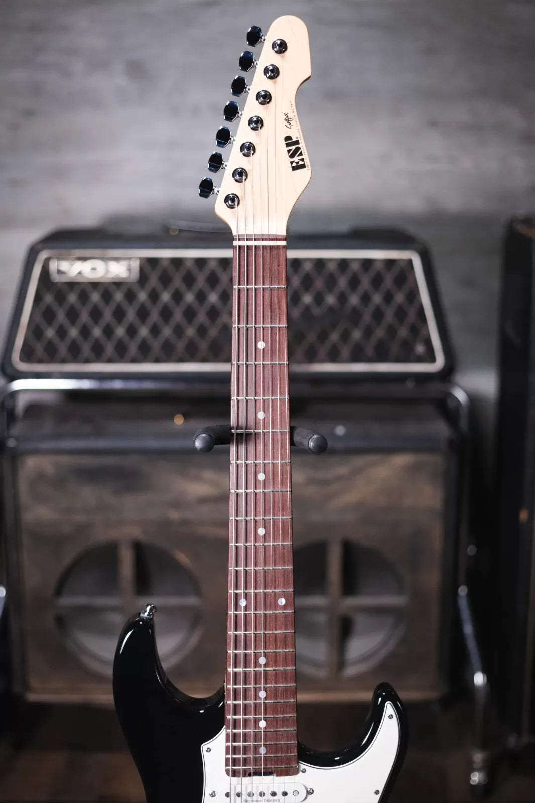 ESP SNAPPER 7 7-String Electric Guitar - Black with Hardshell Case