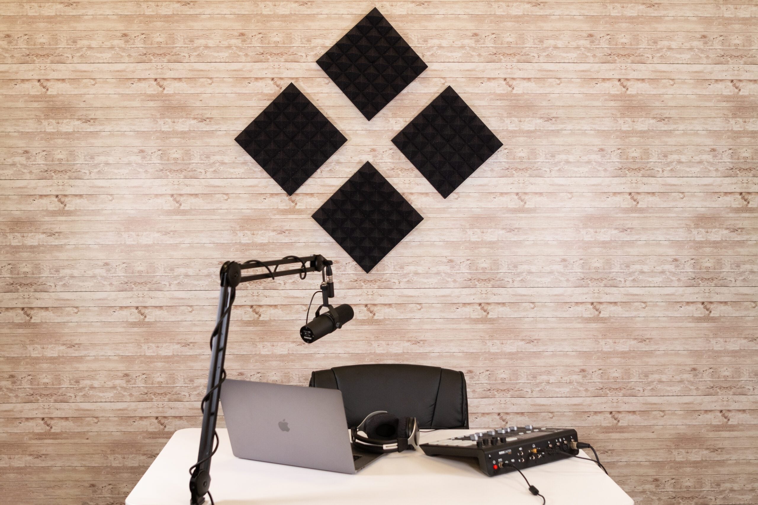 Gator 4-pack of Charcoal 12-inch x 12-inch Acoustic Pyramid Panel