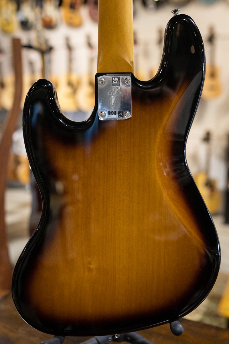 Fender Gold Foil Jazz Bass, Ebony Fingerboard, 2-Color Sunburst - Deluxe Gig Bag - Floor Model Demo