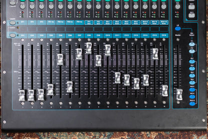 Allen and Heath QU-16 Chrome Edition 16-Channel Digital Mixer - Used