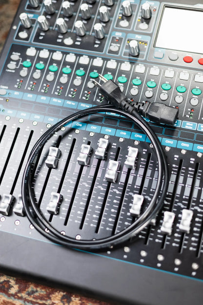 Allen and Heath QU-16 Chrome Edition 16-Channel Digital Mixer - Used