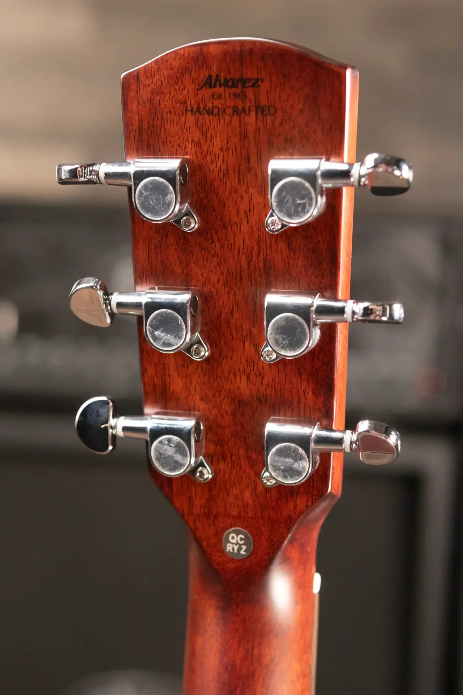 Alvarez Artist Elite Acoustic Electric Little Jumbo Travel Guitar - Shadowburst with Gig Bag - Used