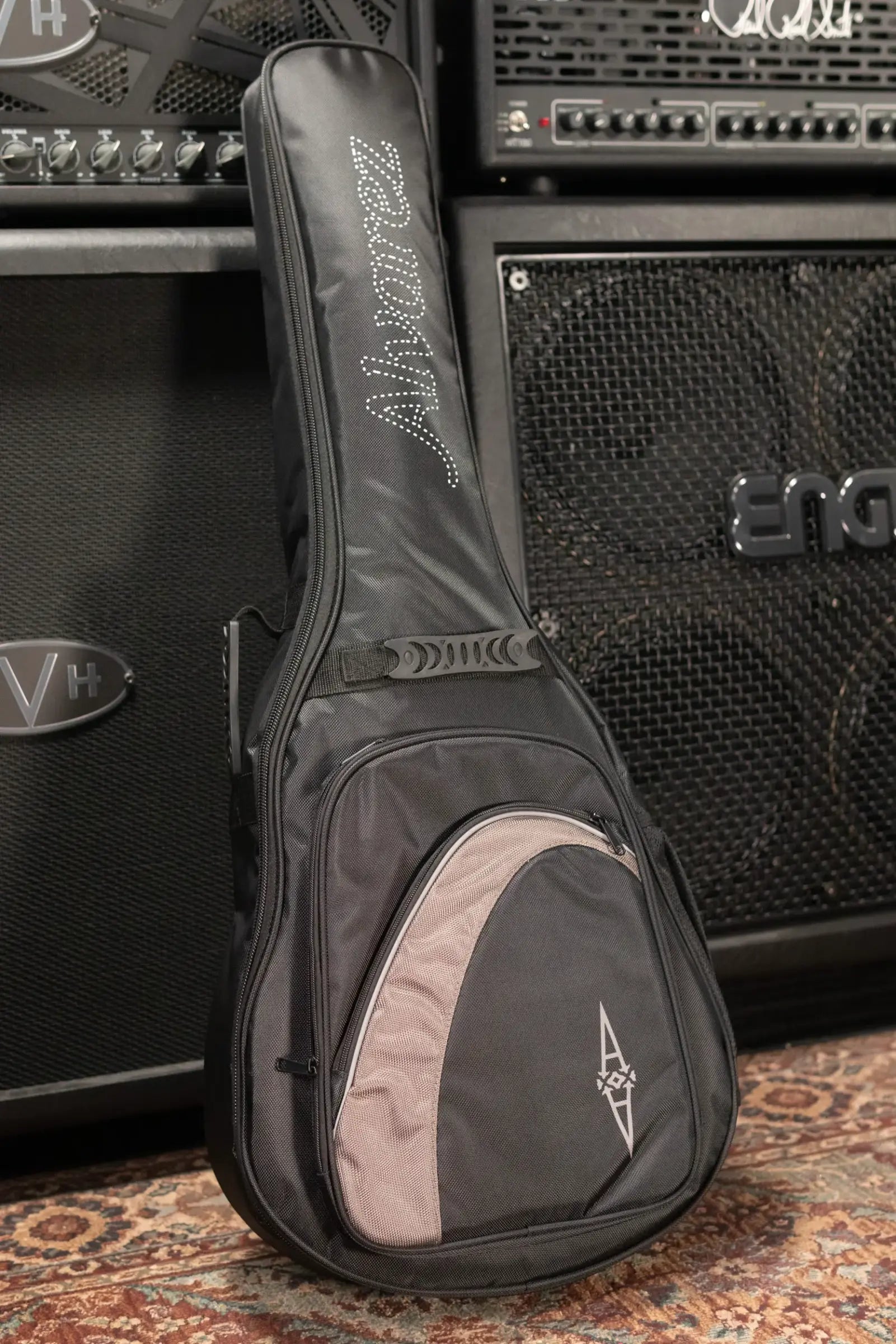 Alvarez Artist Elite Acoustic Electric Little Jumbo Travel Guitar - Shadowburst with Gig Bag - Used