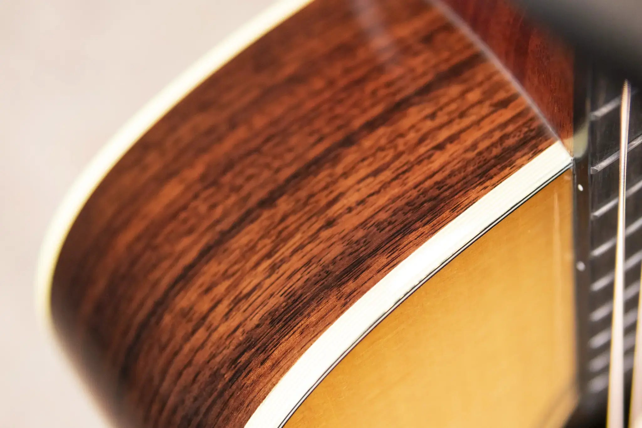 Alvarez LD70e Laureate Dreadnought Acoustic/Electric Guitar - Daybreak with Softshell Case