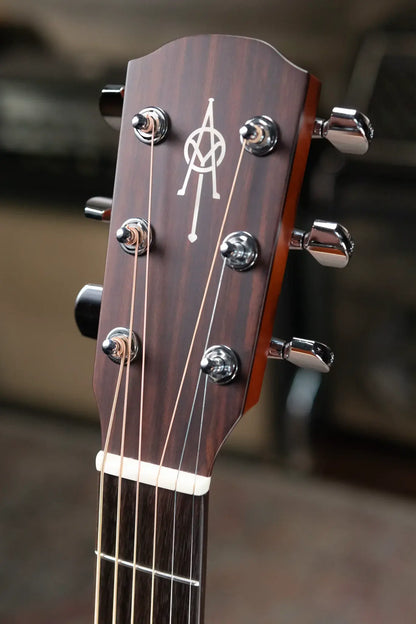 Alvarez Yairi FY70ce Acoustic/Electric Guitar with Hardshell Case