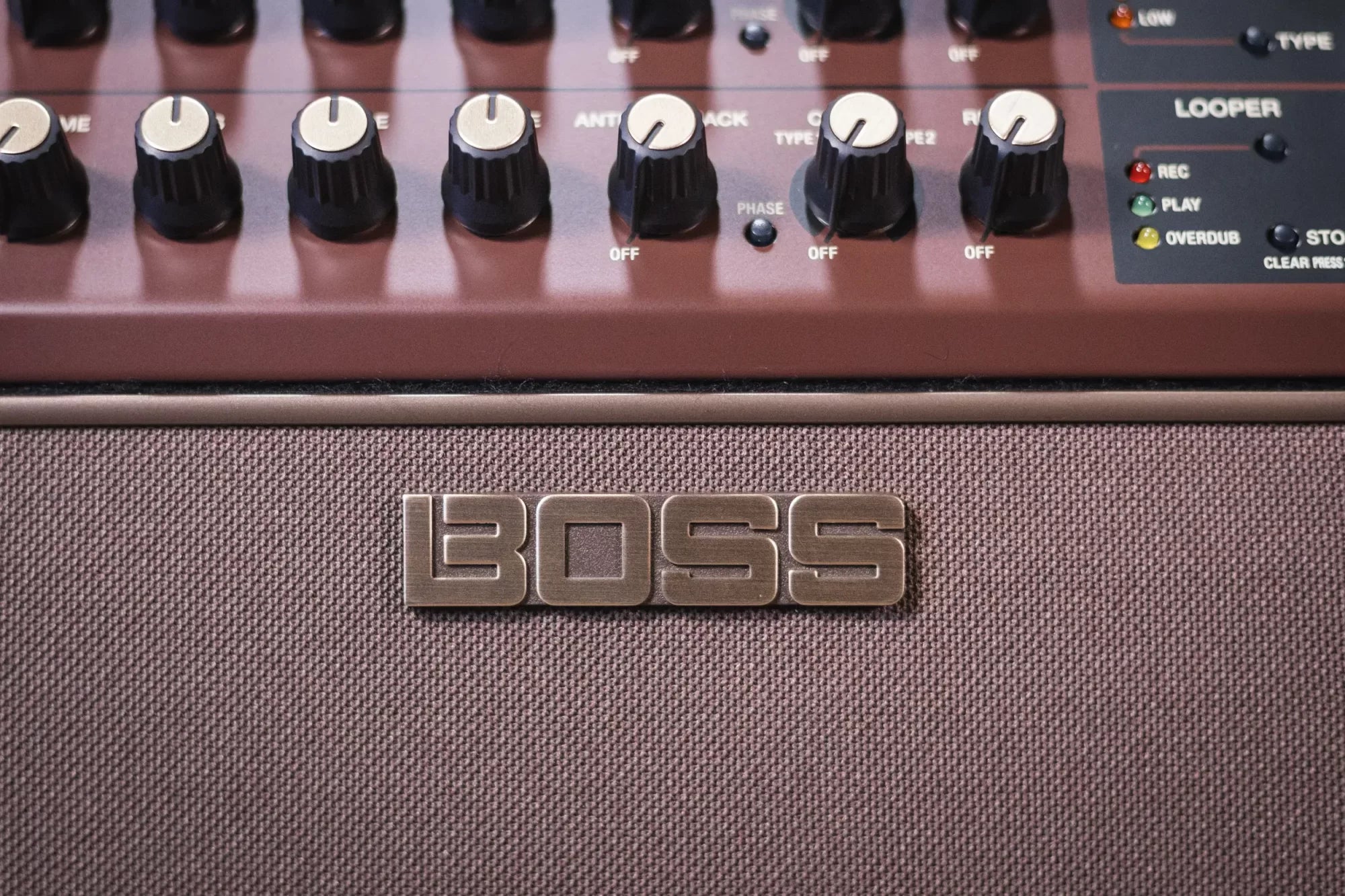Boss Acoustic Singer Live 60-watt Bi-amp Acoustic Combo Amplifier with FX
