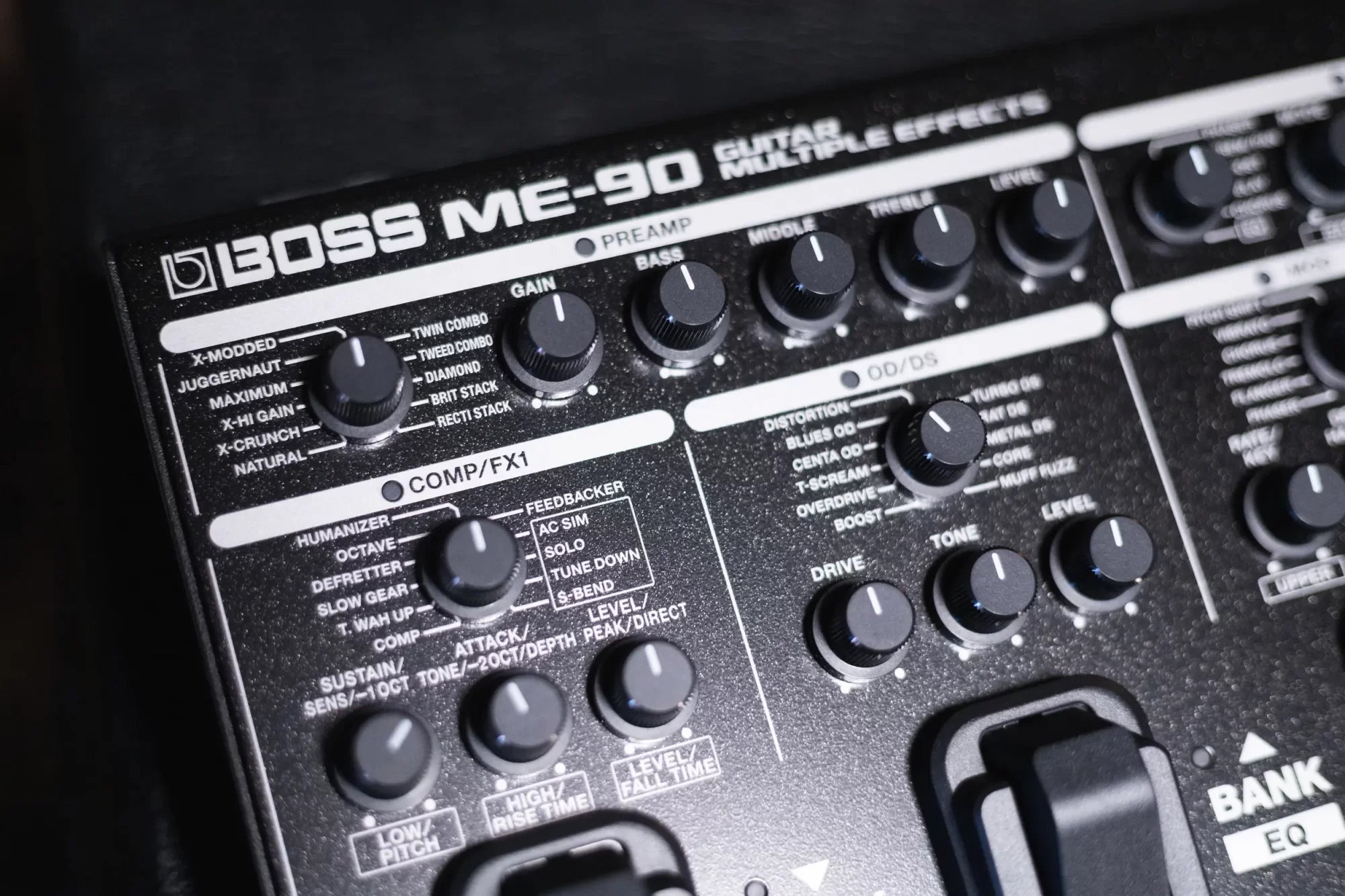 Boss ME-90 Multi-Effects Guitar Processor Pedal Board