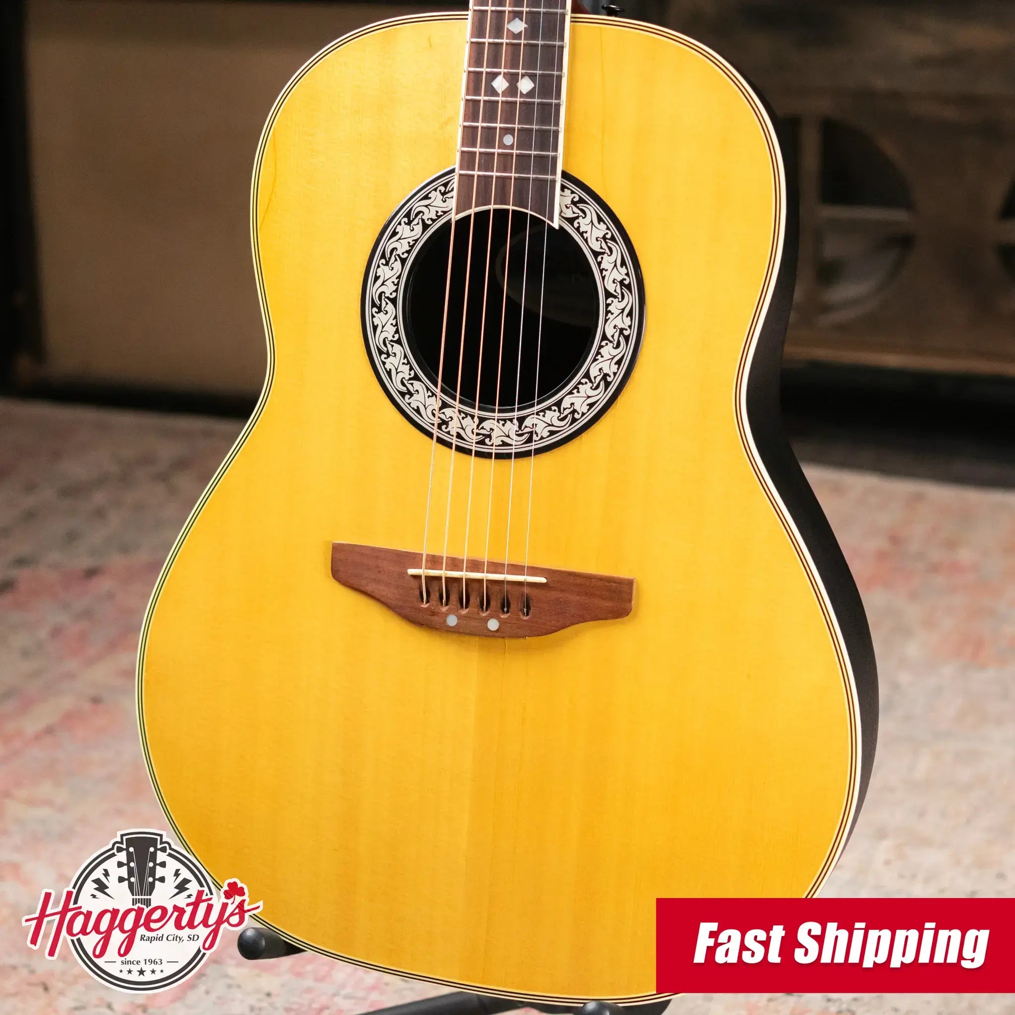 Celebrity by Ovation CC67 Acoustic-Electric Guitar with Hardshell Case - Used