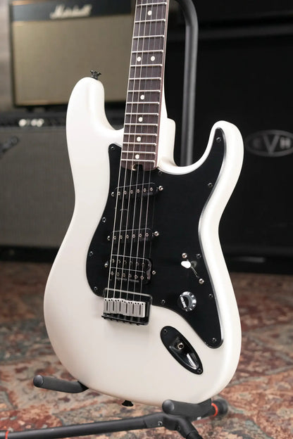 Charvel Jake E Lee Signature Pro-Mod So-Cal Style 1 HSS HT RW Electric Guitar - Pearl White