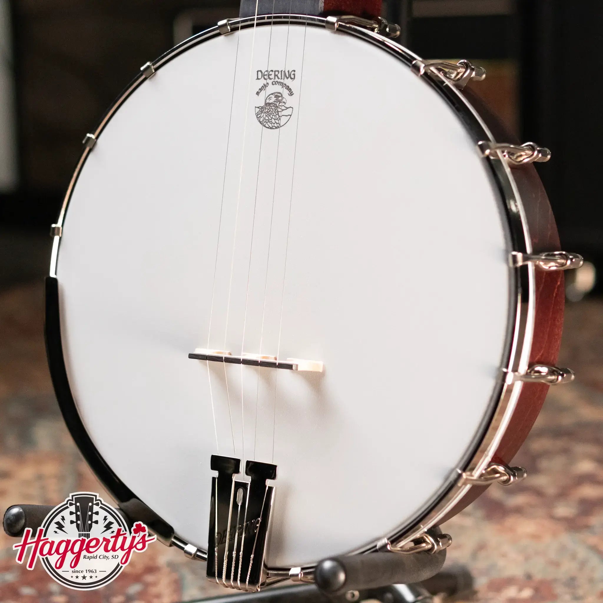 Display Deering Artisan 5-String Goodtime Openback Banjo