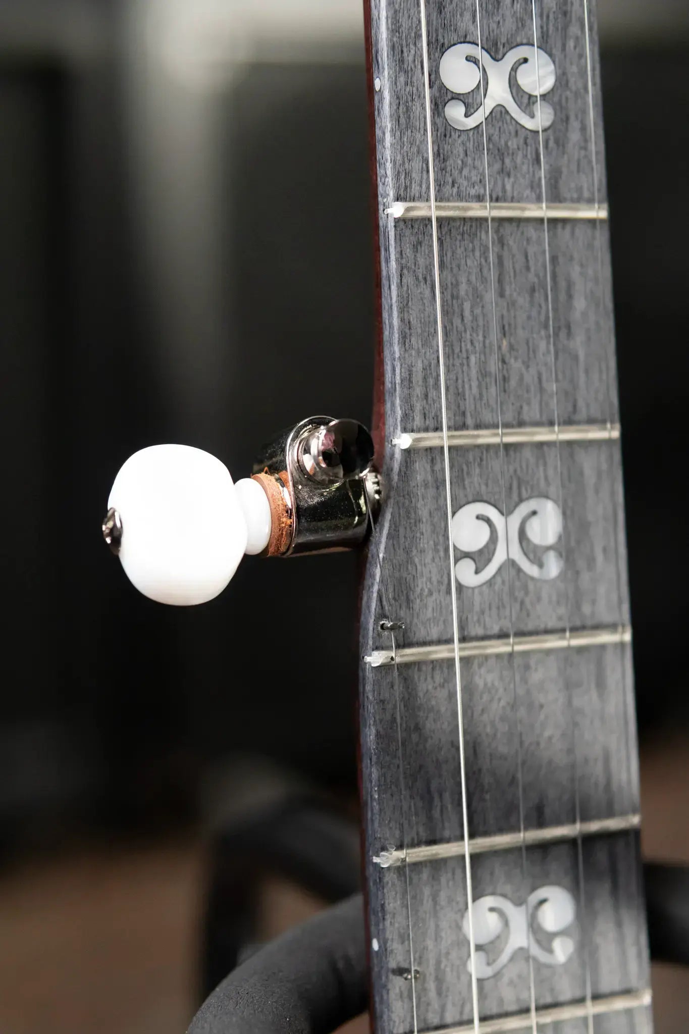 Deering Artisan Goodtime Two Banjo with Resonator