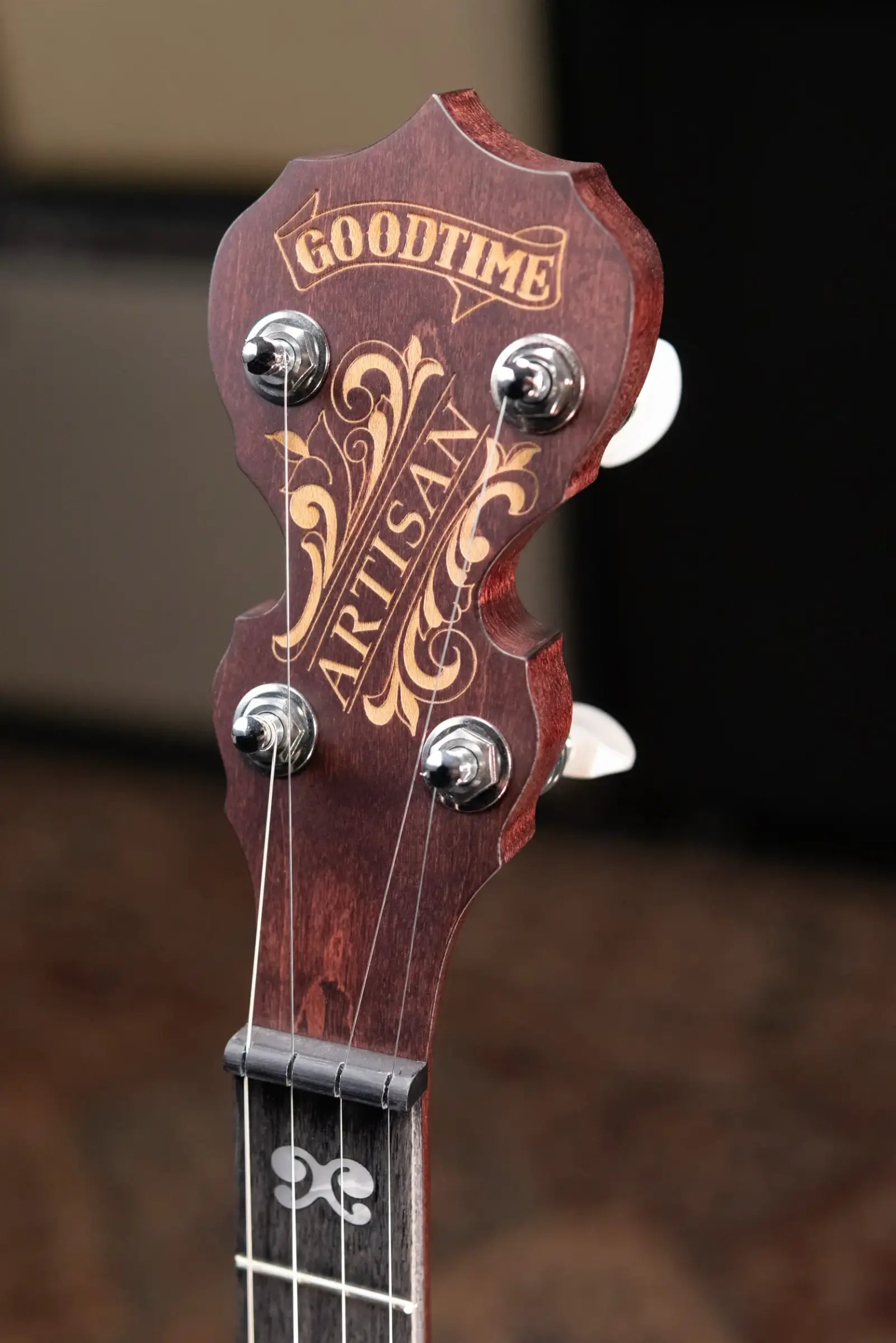 Deering Artisan Goodtime Two Banjo with Resonator
