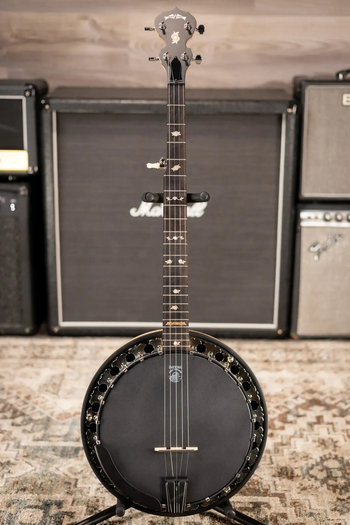 Deering Boston 5-String Banjo - Natural Blond Curly Maple with Hardshell Case