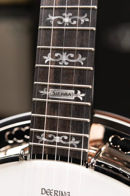 Deering Sierra 5-String Mahogany Banjo with Hardshell Case