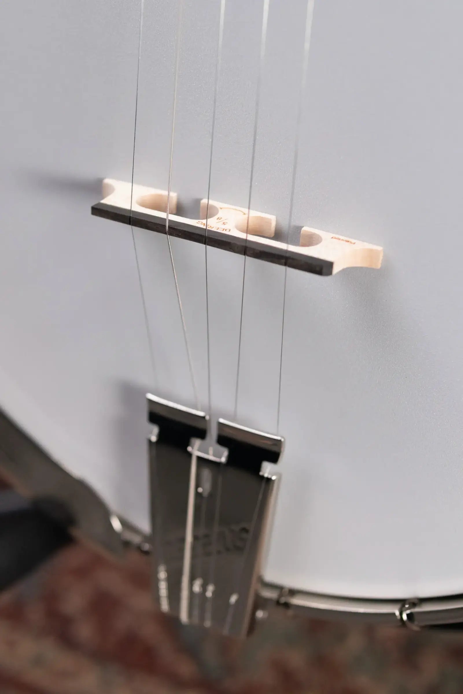 Deering Sierra 5-String Maple Banjo with Hardshell Case