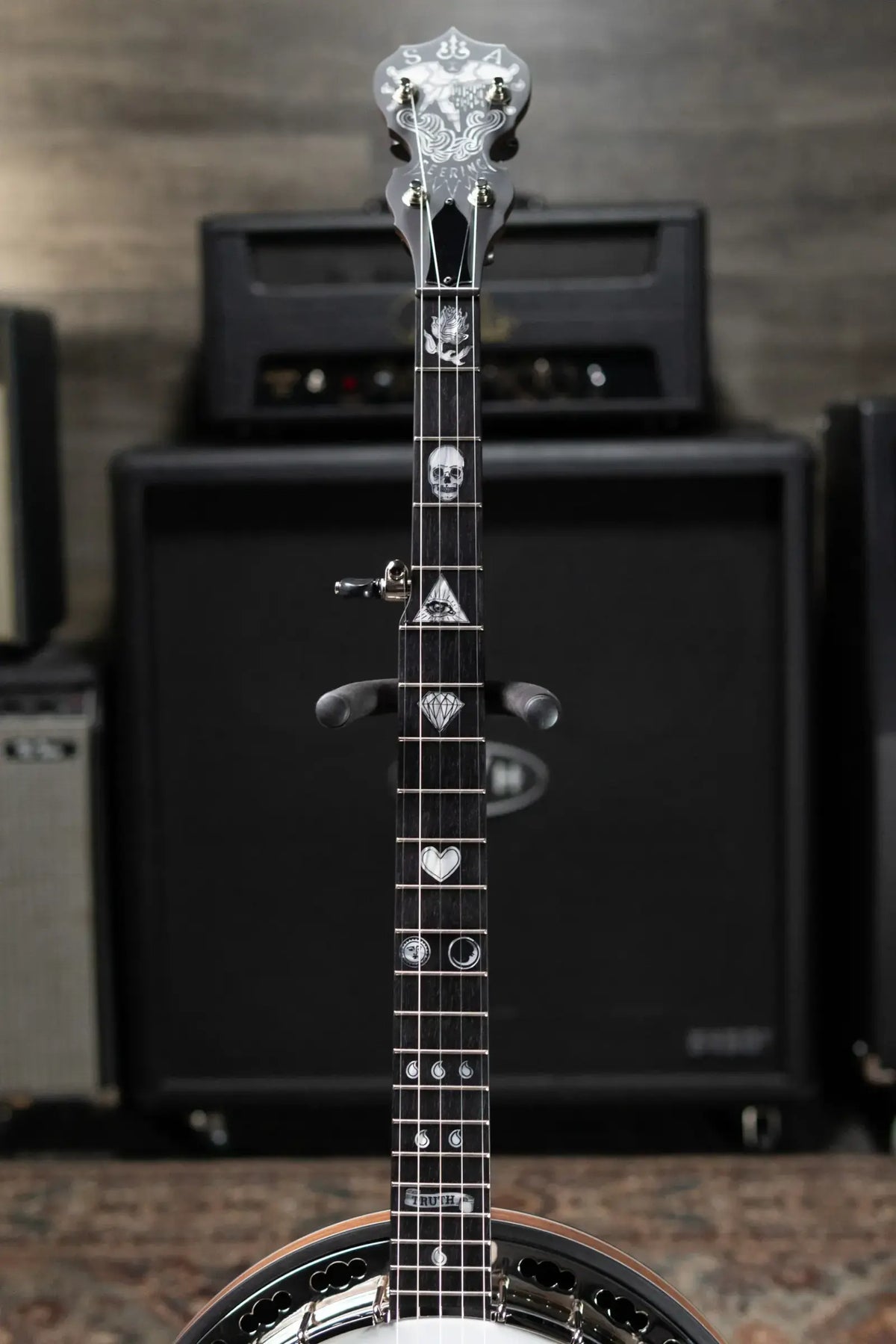 Deering The Scott Avett "Truth" Signature Banjo with Hardshell Case