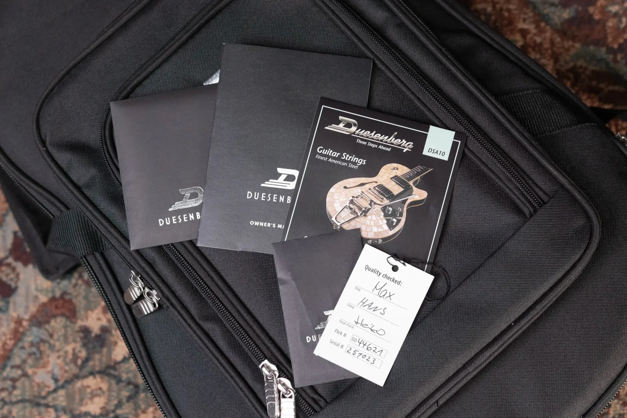 Duesenberg Paloma Electric Guitar - Vintage Burst with Soft Case