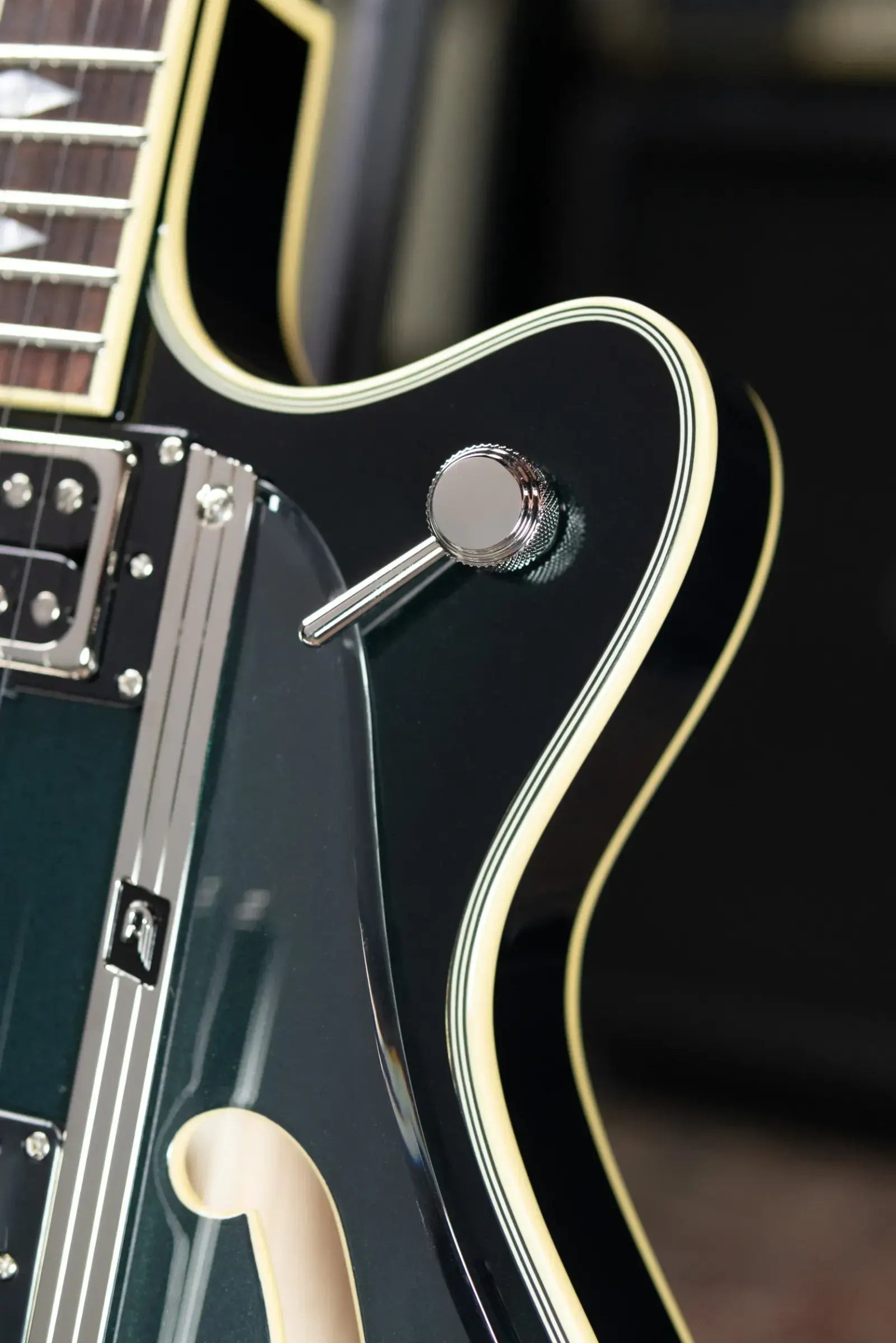 Duesenberg Starplayer TV DLX Semi-Hollow Electric Guitar - Catalina Green Burst with Hardshell Case