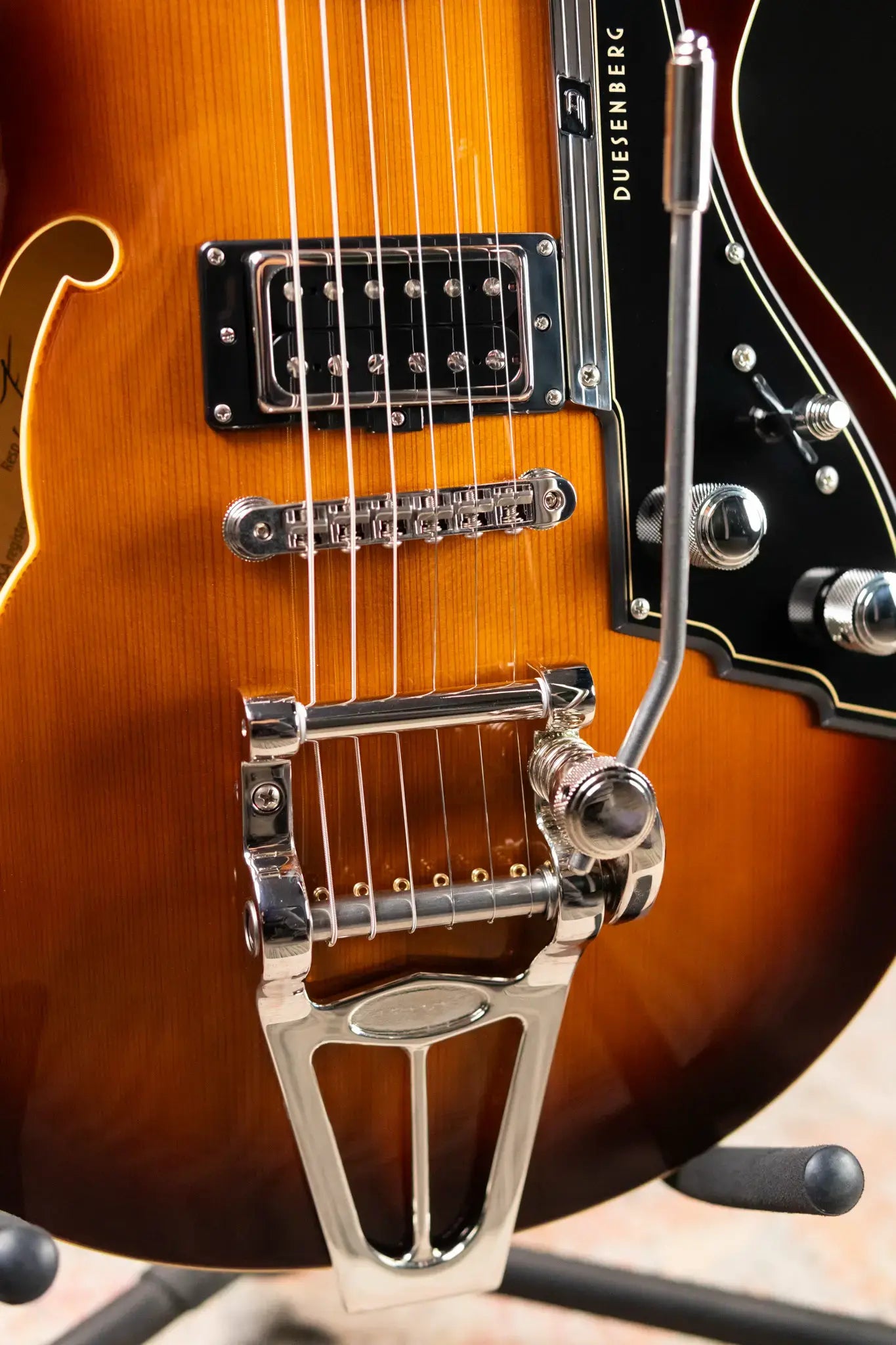 Duesenberg Starplayer TV Semi-Hollow Electric Guitar - Vintage Burst