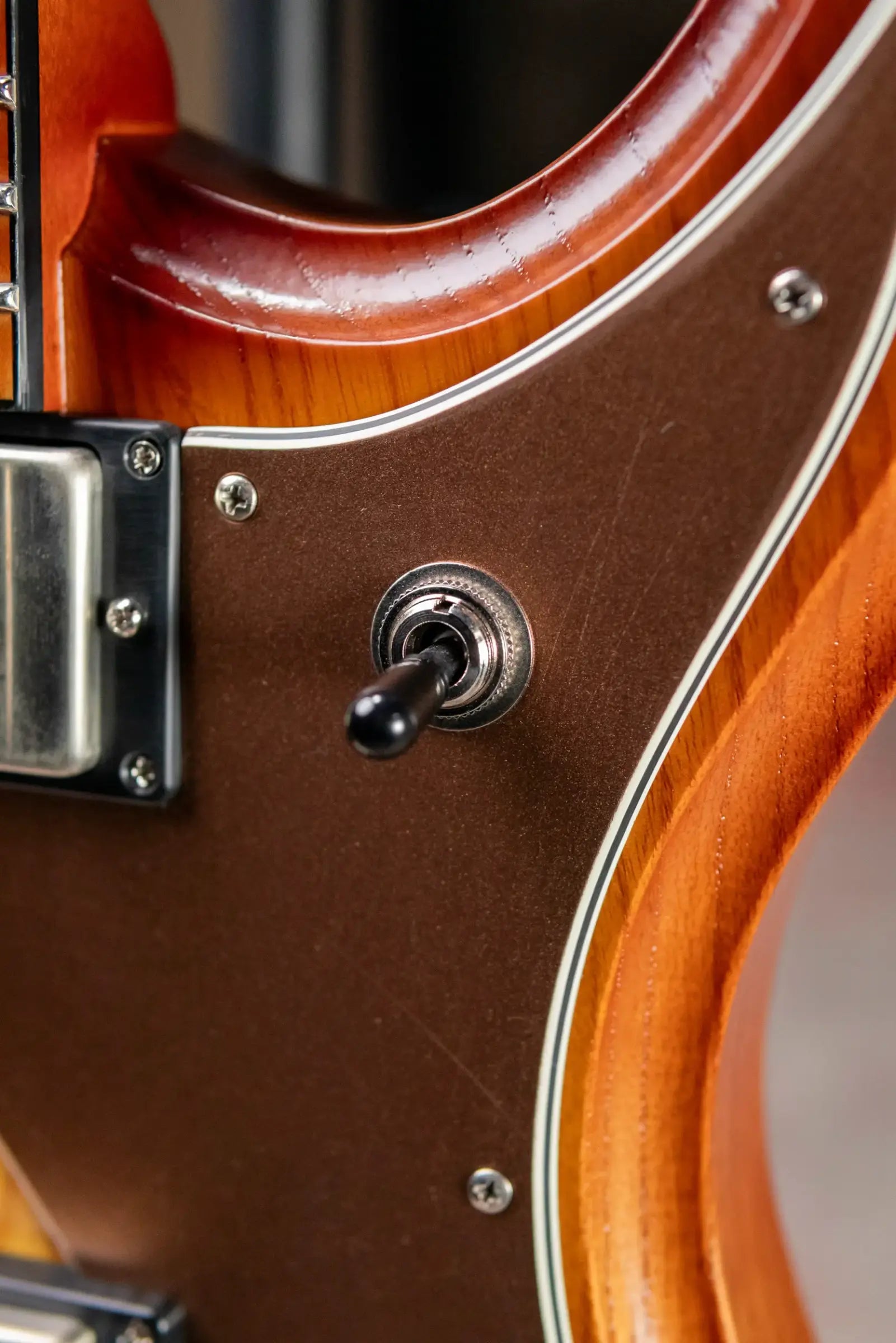 Dunable Custom Shop Gnarwhal Electric Guitar - Amber Burst with Hardshell Case