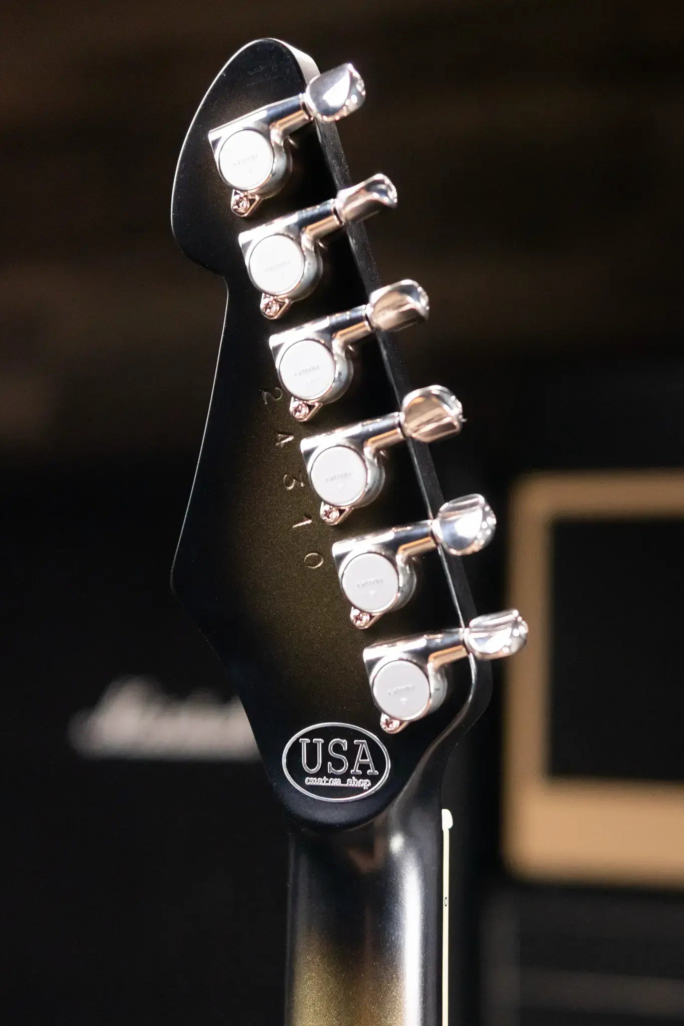 Dunable Custom Yeti Swervemeister Electric Guitar - Antique Silverburst with Hardshell Case