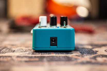 ELECTRO HARMONIX EDDY ANALOG VIBRATO CHORUS HAGGERTYS 07