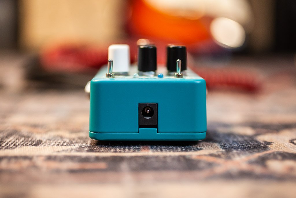 Electro-Harmonix - Eddy Analog Vibrato Guitar Effects Pedal