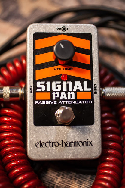 Electro-Harmonix Nano Signal Pad Attenuator - Guitar Effects Pedal