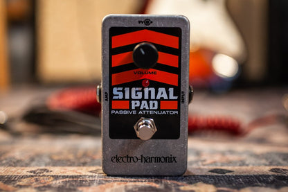 Electro-Harmonix Nano Signal Pad Attenuator - Guitar Effects Pedal
