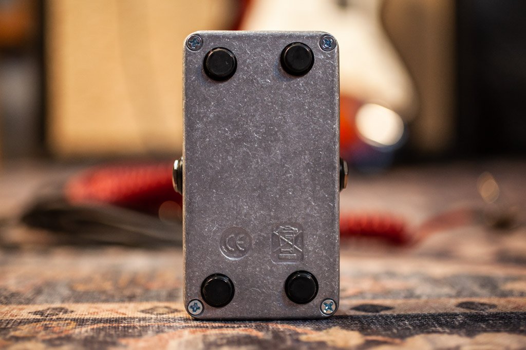 Electro-Harmonix Nano Signal Pad Attenuator - Guitar Effects Pedal