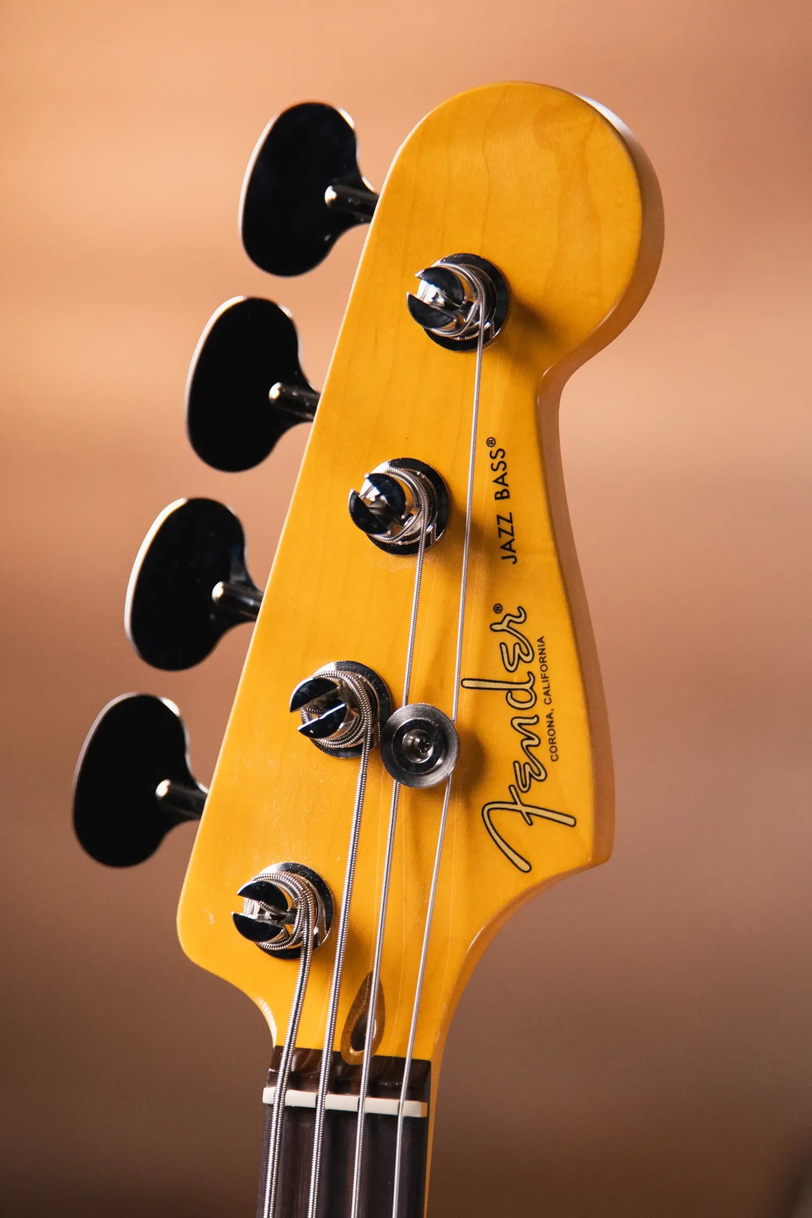 Fender American Professional Classic Jazz Bass - 3-Color Sunburst with Gig Bag