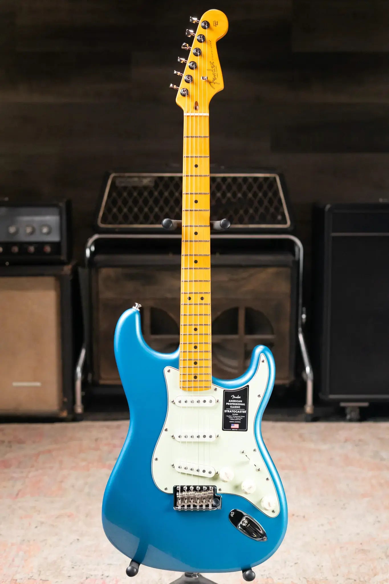Fender American Professional Classic Stratocaster Electric Guitar - Faded Lake Placid Blue with Gig Bag