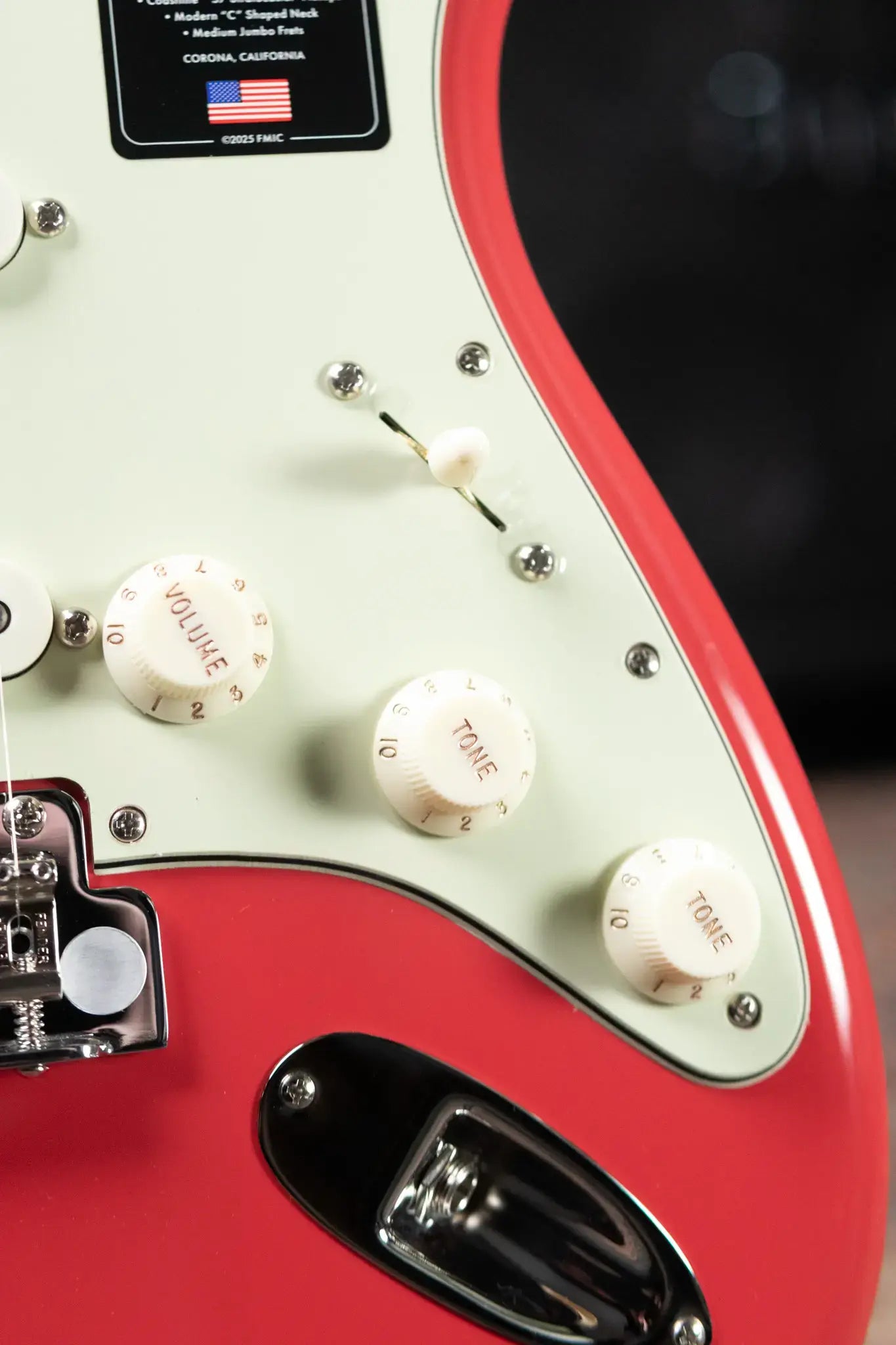 Fender American Professional Classic Stratocaster - Faded Dakota Red with Gig Bag