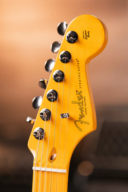 Fender American Professional Classic Stratocaster HSS Electric Guitar - Faded Lake Placid Blue with Gig Bag - Demo
