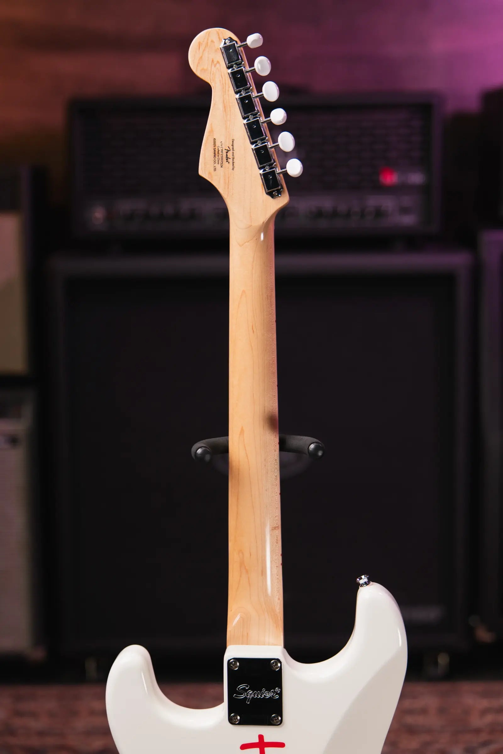 Squier Fender X Hello Kitty White Stratocaster with Gig Bag