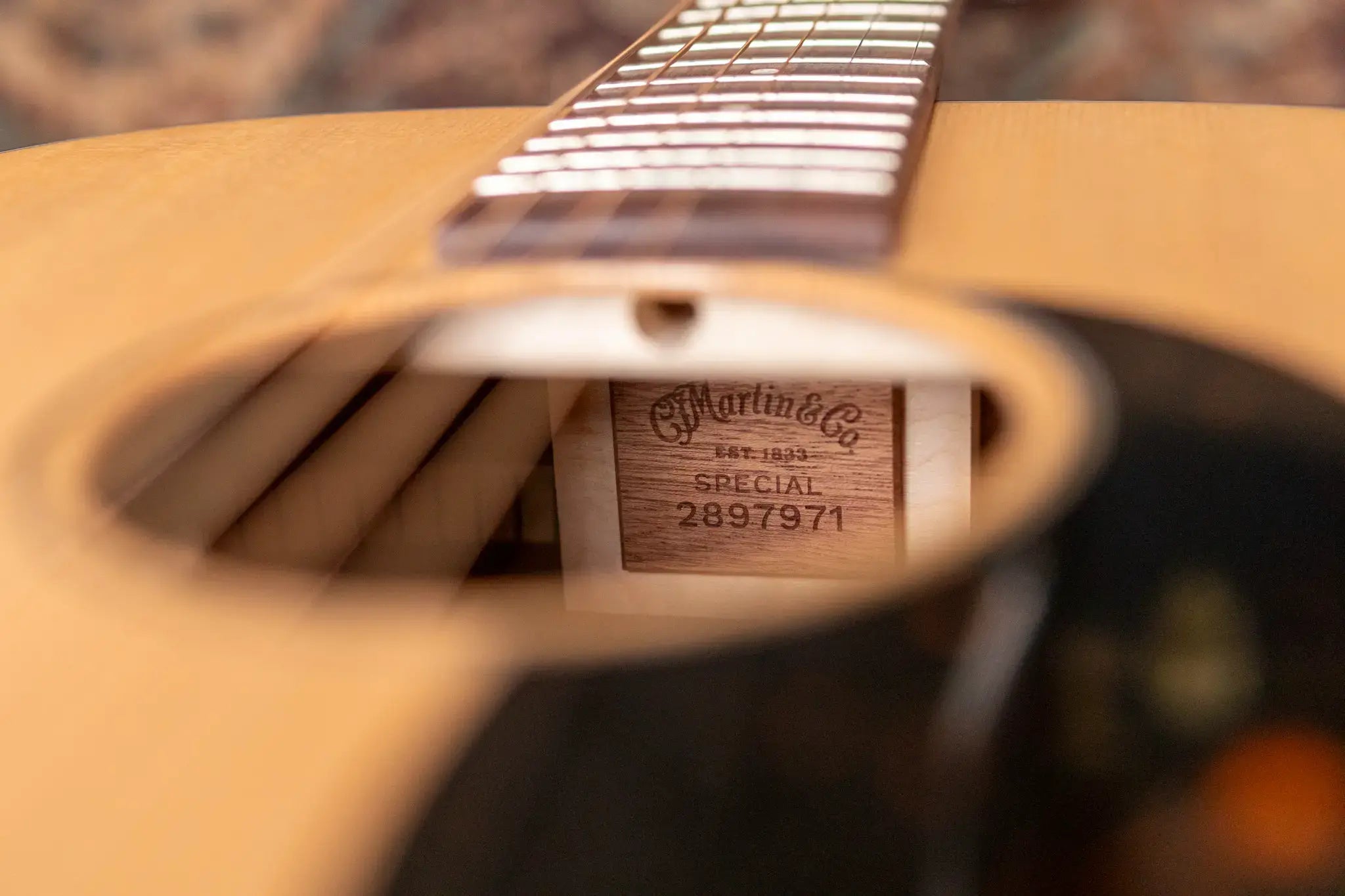 Martin 00-10E Special Acoustic/Electric with Gig Bag - Demo