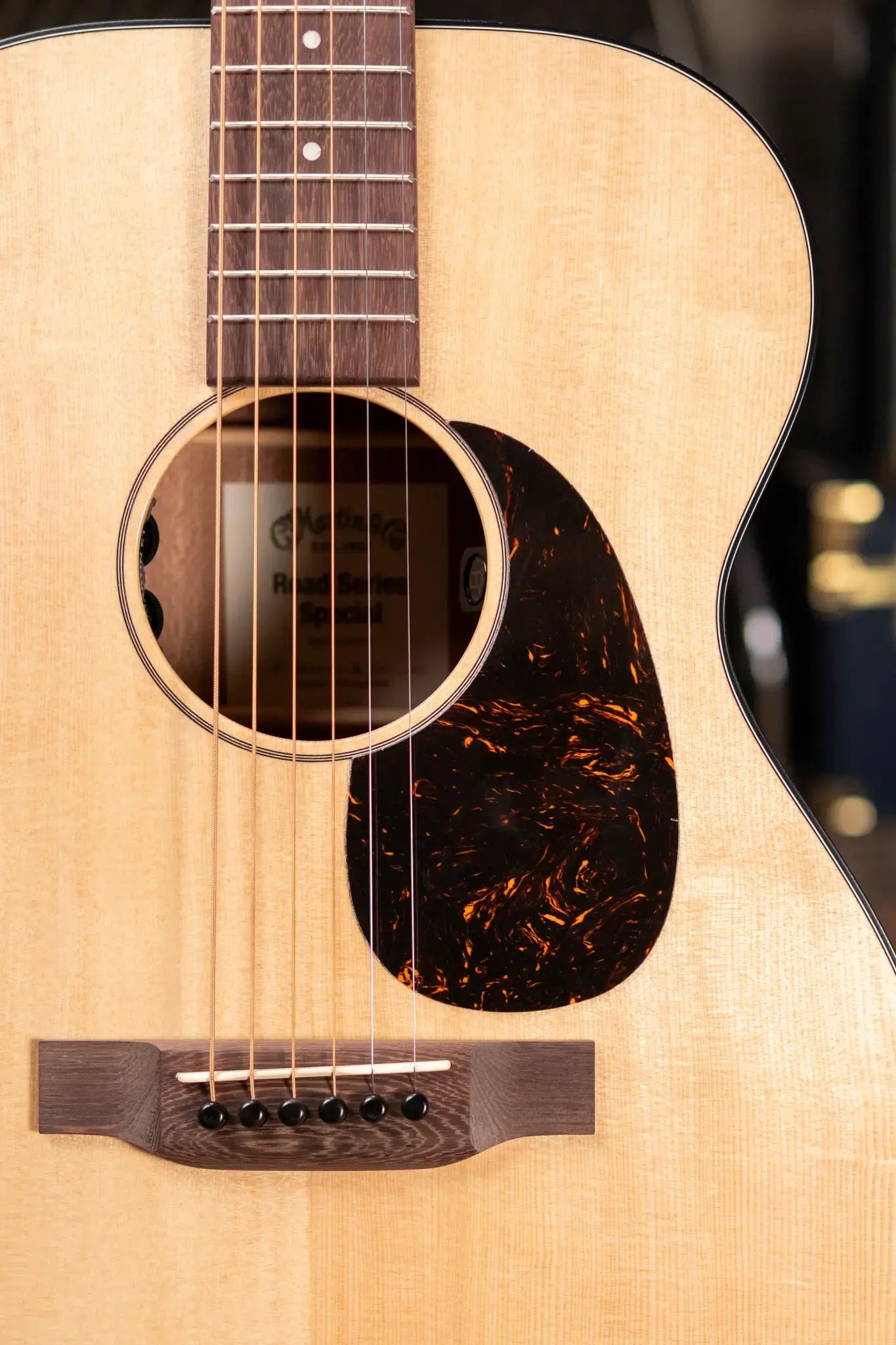 Martin 00-10E Special Acoustic/Electric with Gig Bag