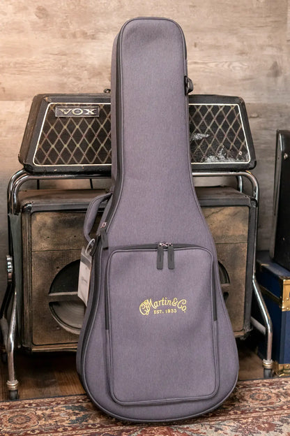 Martin 00-10E Special Acoustic/Electric with Gig Bag