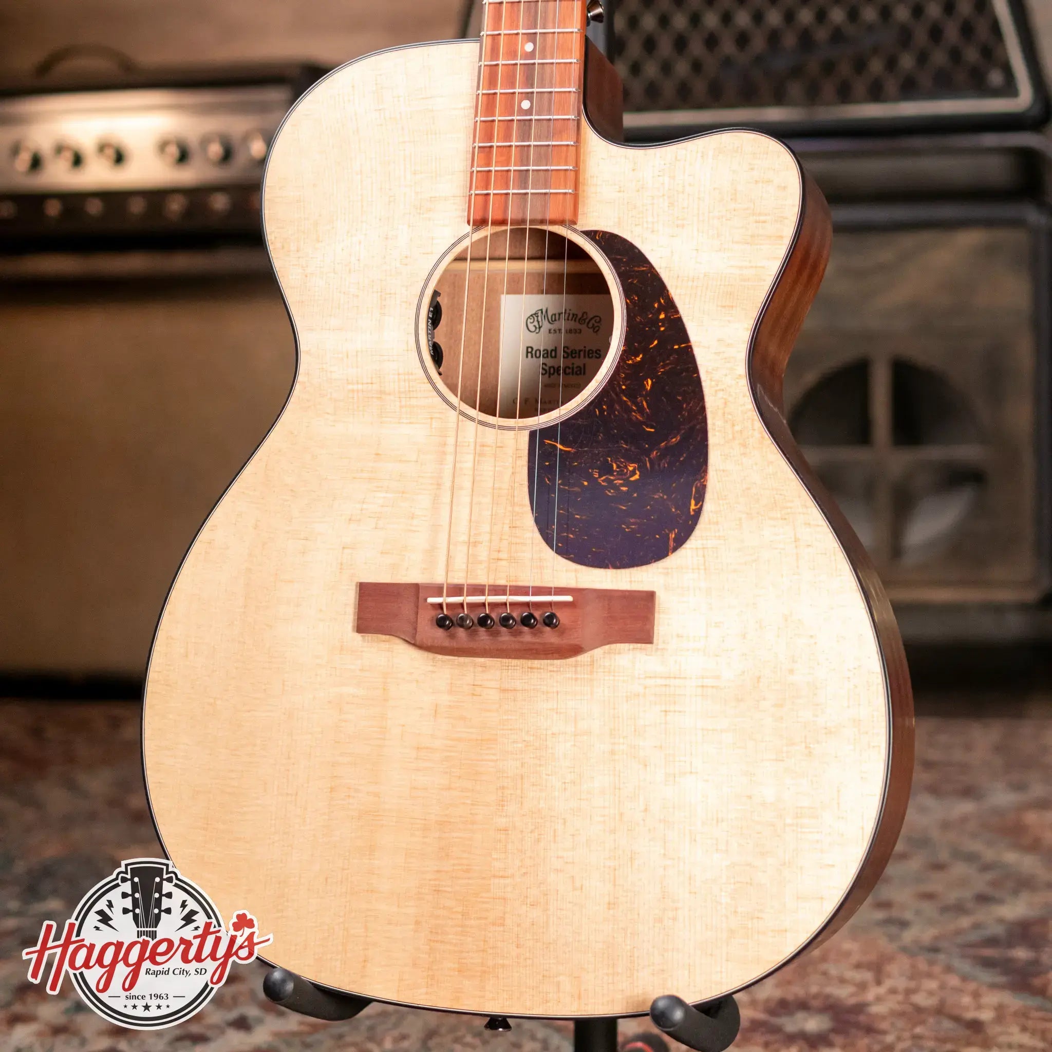 Martin OMC-10E Acoustic/Electric with Gig Bag