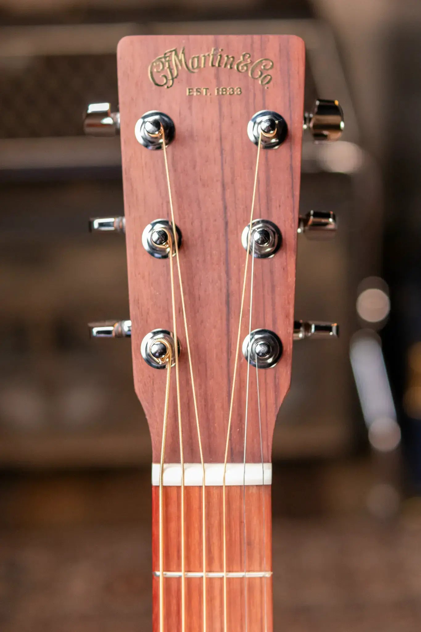 Martin OMC-10E Acoustic/Electric with Gig Bag