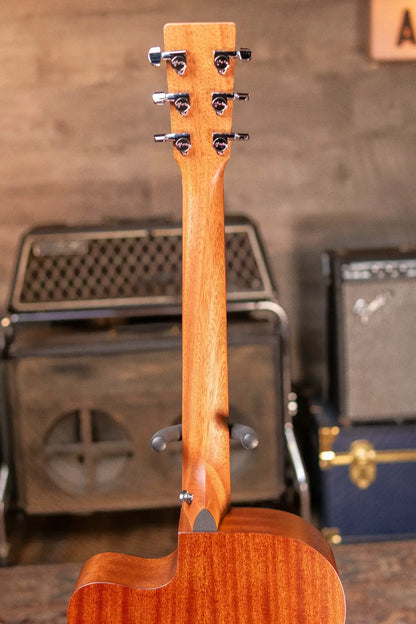 Martin OMC-10E Acoustic/Electric with Gig Bag